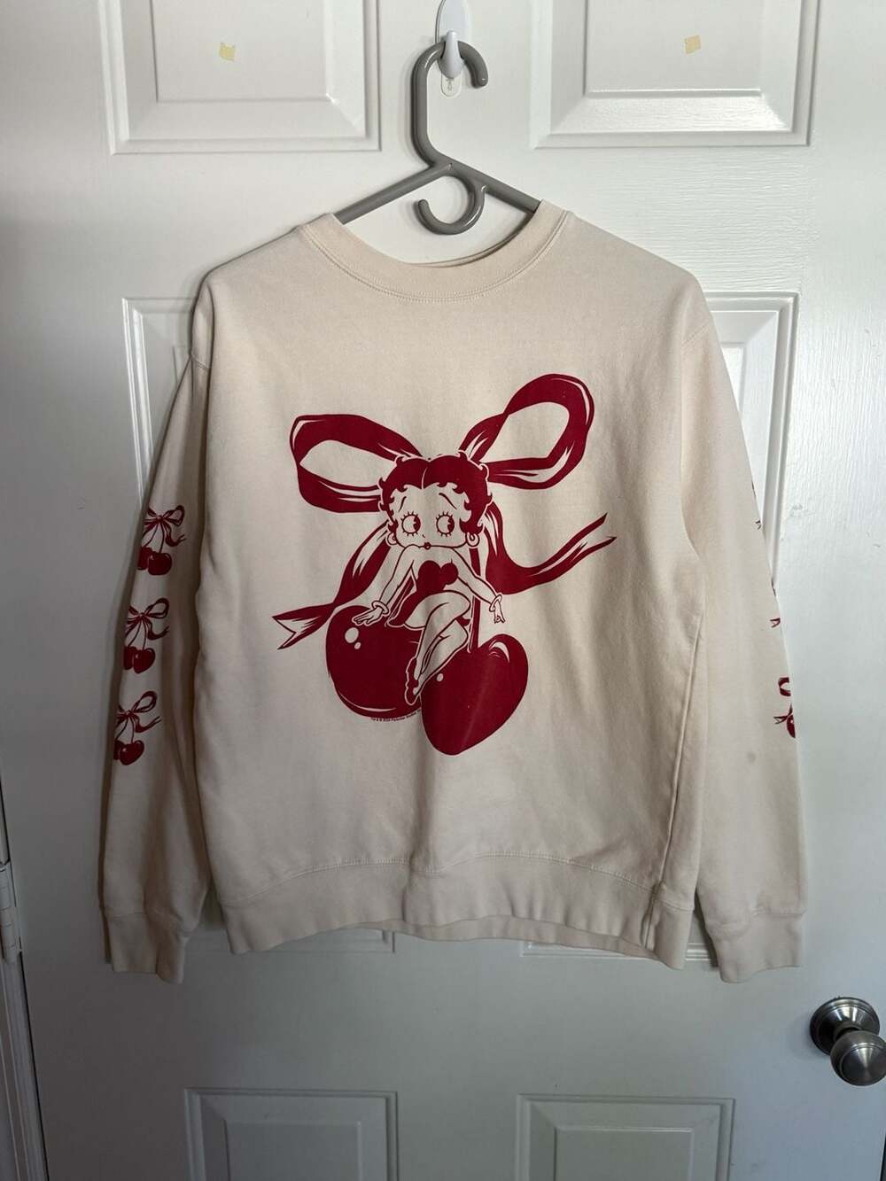 Betty Boop Coquette Bow and Cherry Graphic Sweatshirt Crewneck Cream Size M